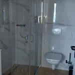 La Rustica Altstadthotel فندق فيرنغروده