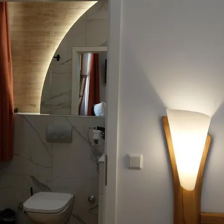 La Rustica Altstadthotel Hotell 3*