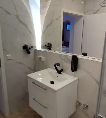 La Rustica Altstadthotel 3*