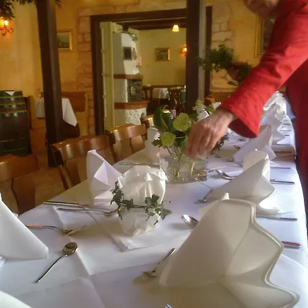 فندق La Rustica Altstadthotel 3*