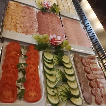 La Rustica Altstadthotel 3* فيرنغروده