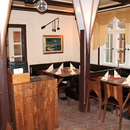 La Rustica Altstadthotel מלון