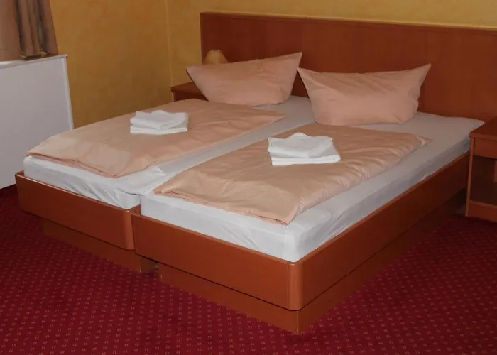 Hotell La Rustica Altstadthotel 3*