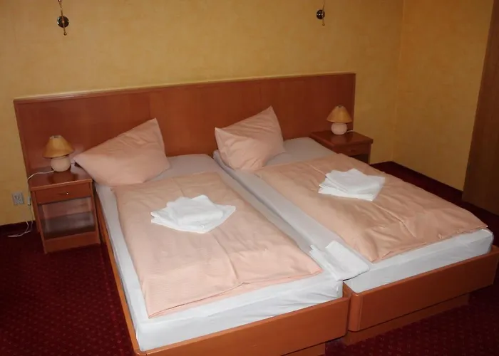 La Rustica Altstadthotel 3*